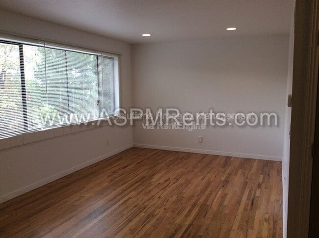 Photo - 619 E 5th Ave Unit 3