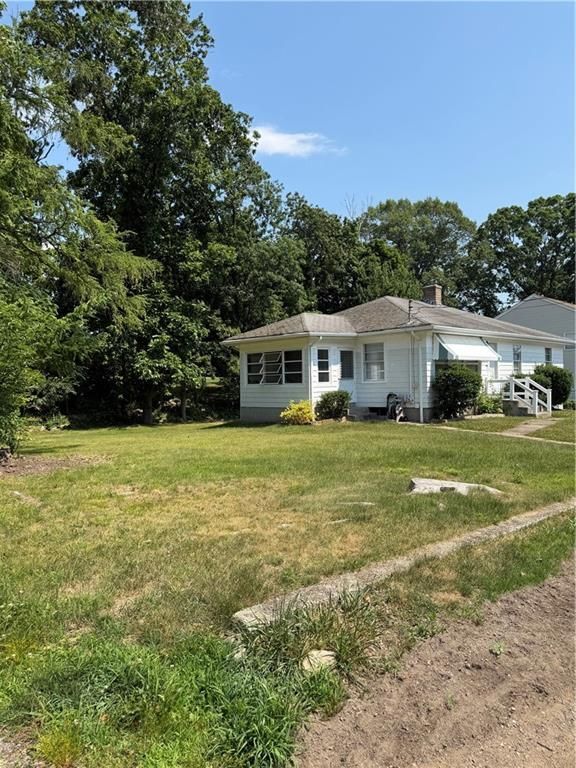 Photo - 101 Iroquois Rd