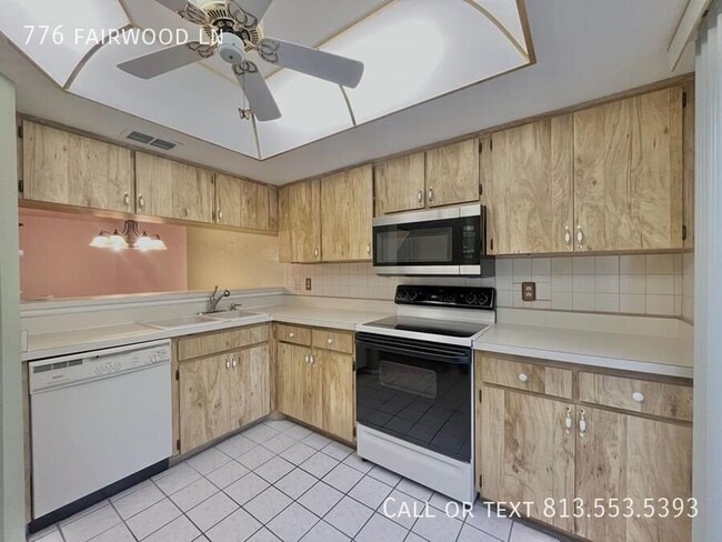 Photo - 776 Fairwood Ln