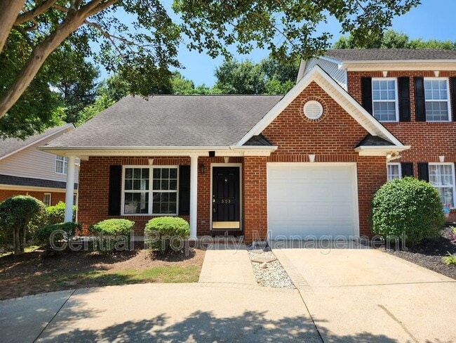 Photo - 303 Rexford Dr House