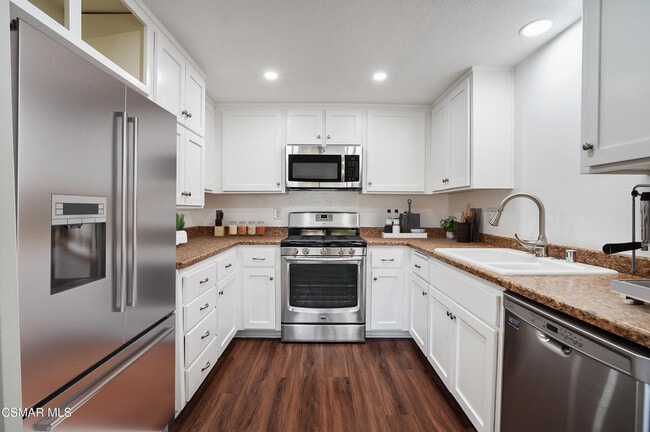 Photo - 1766 E Avenida De Las Flores