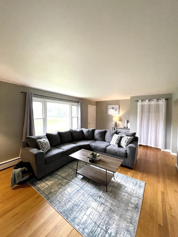 Building Photo - 2328 S Syene Rd