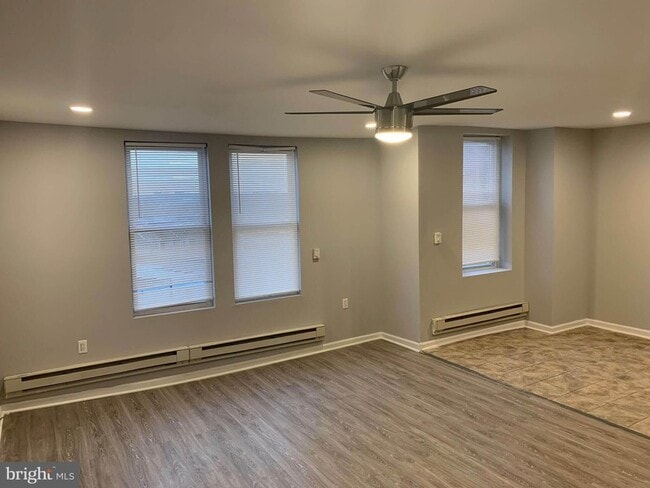 Photo - 6001 N 17th St Unidad 102