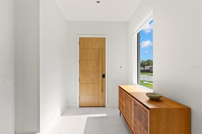 Photo - 150 51st St N