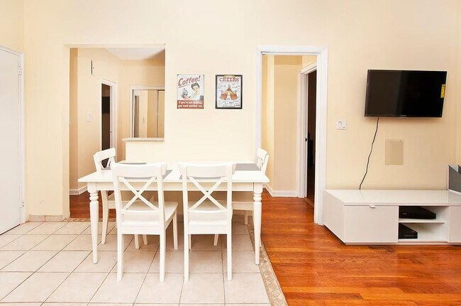 Photo - 236 E 80th St Unidad ID1032066P