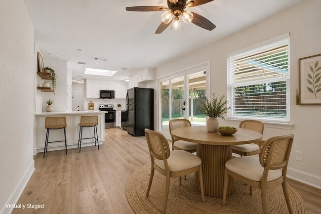 Photo - 13216 Meandering Way