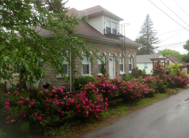 Photo - 25 Kiley St Unit 2