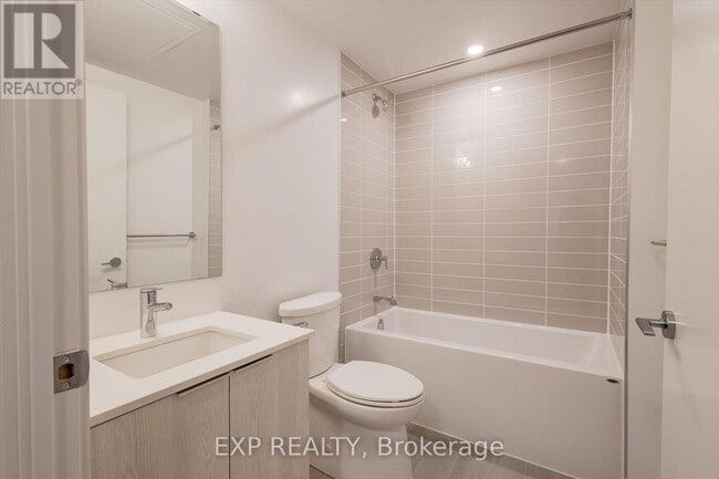 Photo - 357 King St W Unité 1707