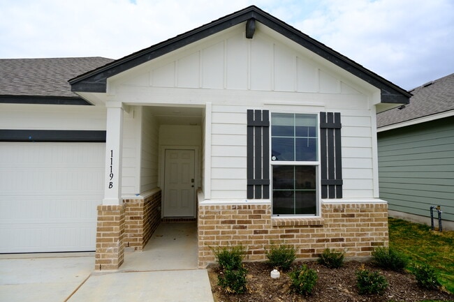 Photo - 1119 Stone Vly Rd Unidad B