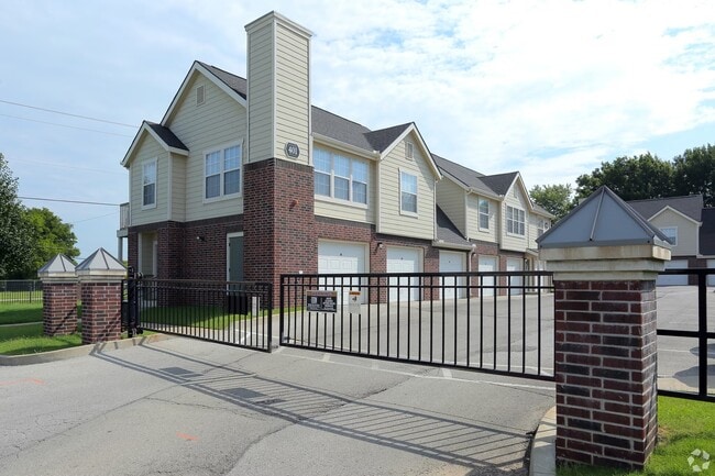 Oakmont Apartment Homes