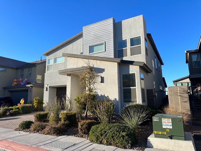 Photo - 3228 Cristallo Ave