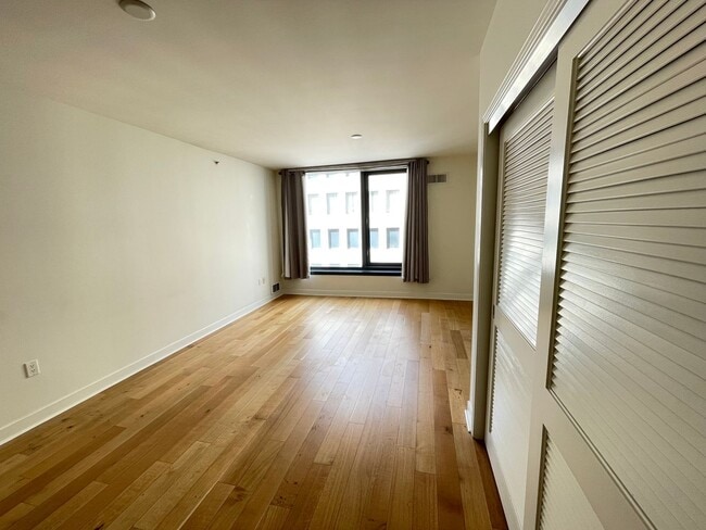 Photo - 199 New Montgomery St