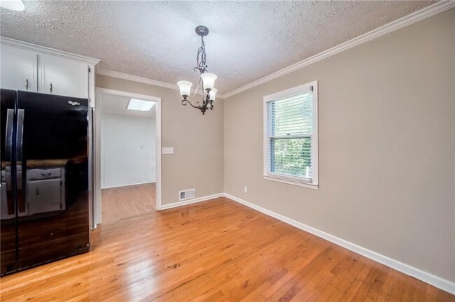 Photo - 216 Cedar Valley Ct