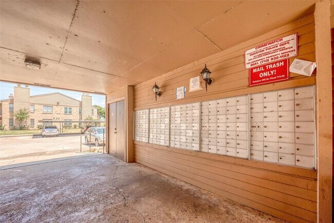 Photo - 10555 Turtlewood Ct Unit 1109