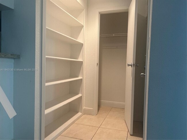 Photo - 949 Riverside Dr Unit 421