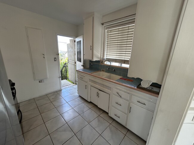 Photo - 4504 W 61st St Unit 4