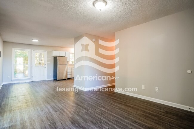 Photo - 3600 Broughton Rd