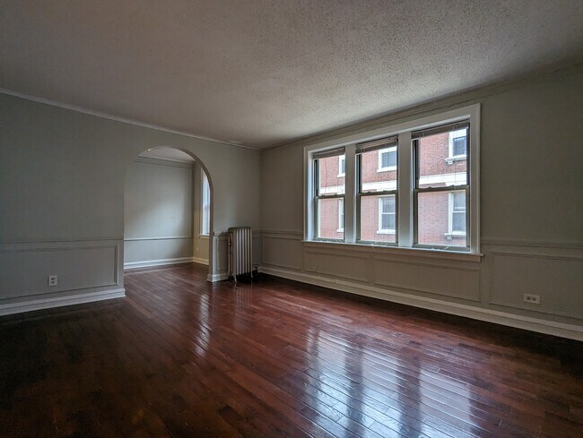 Photo - 540 W Surf St Apartments Unit #546-S2