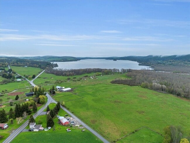 Photo - 7383 NY-28