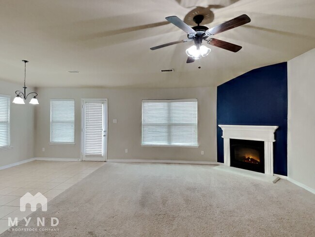 Photo - 1417 Castle Creek Dr