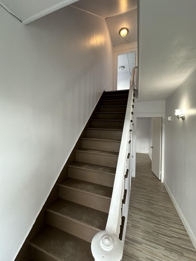 Photo - 153 Ward St