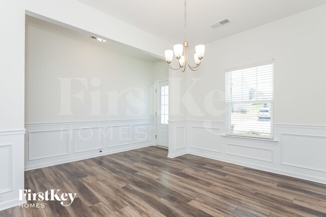 Photo - 5521 Begonia St