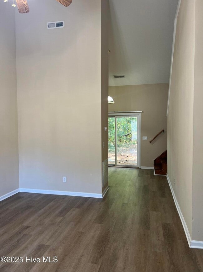 Photo - 1126 Brownlea Dr
