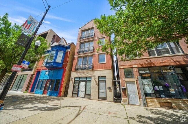 Building Photo - 2508 W Division St Unit 2508 W Division St Rental