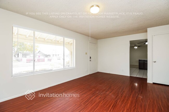 Photo - 1552 W Vine Ave