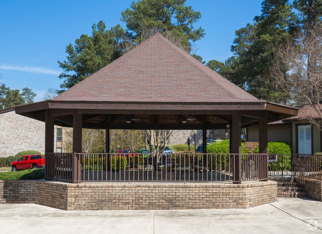 Windsor Park Apartments