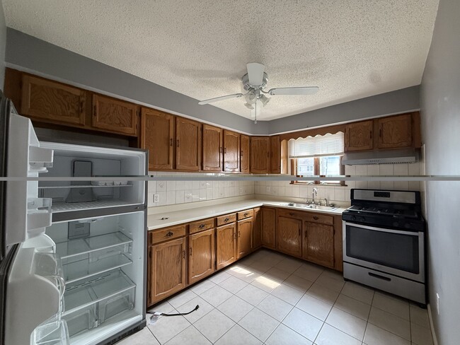 Photo - 101 Plain St Unit 1