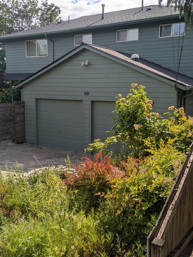 Building Photo - 4565 21st Ave SW