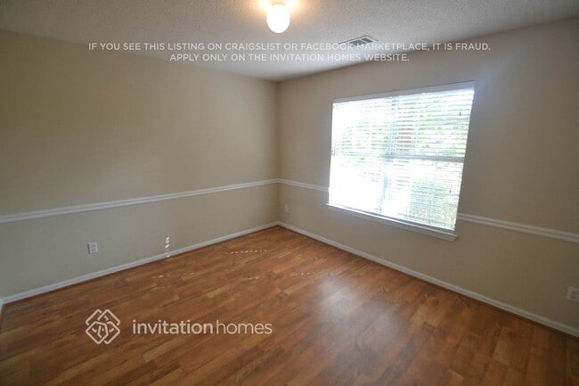 Photo - 489 Lakewater Estates Dr House