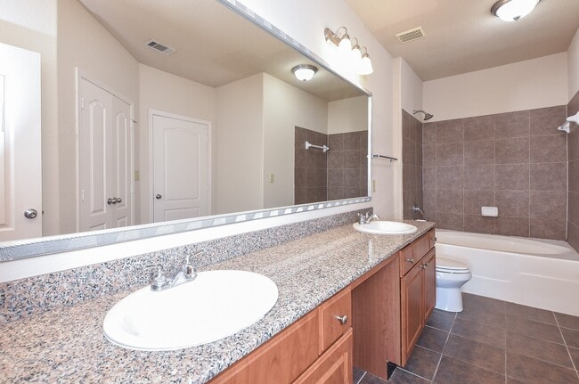 Building Photo - 1711 Old Spanish Trl Unit 217