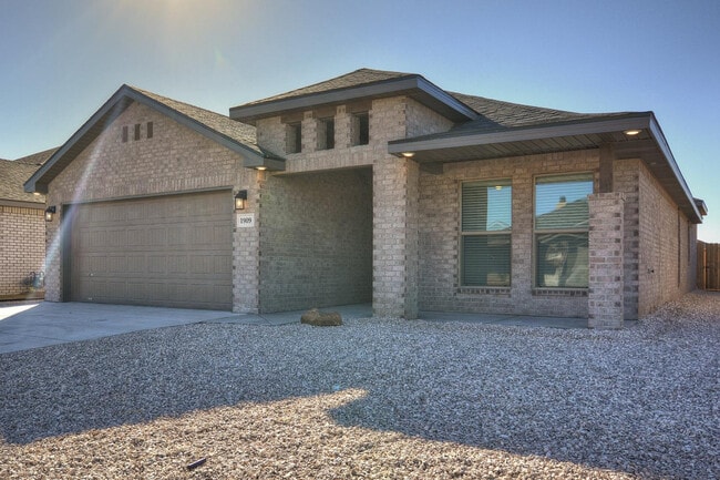 Photo - 1909 135th St