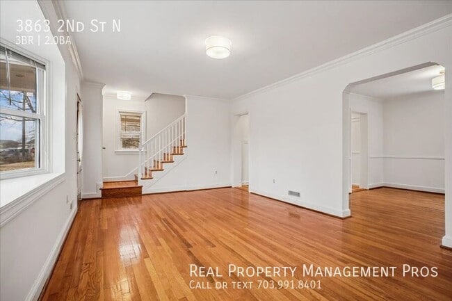 Photo - 3863 2nd St N