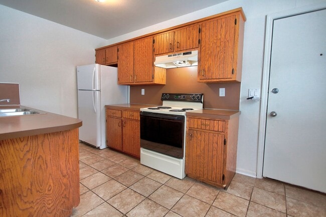 Photo - Holland Northside Two Bedroom Unit 2739