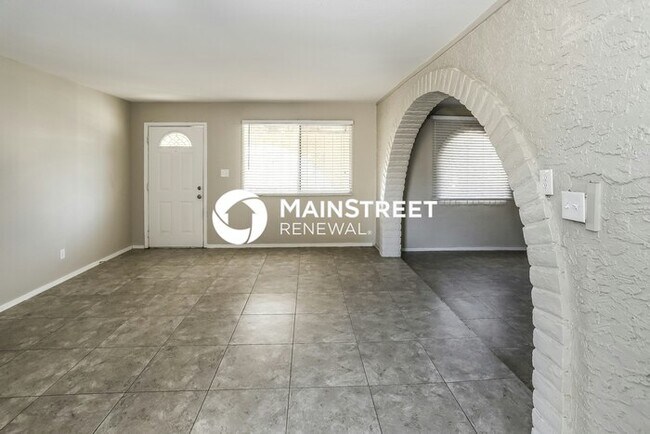 Photo - 3 Bedroom Pet-Friendly Home in Phoenix, AZ...
