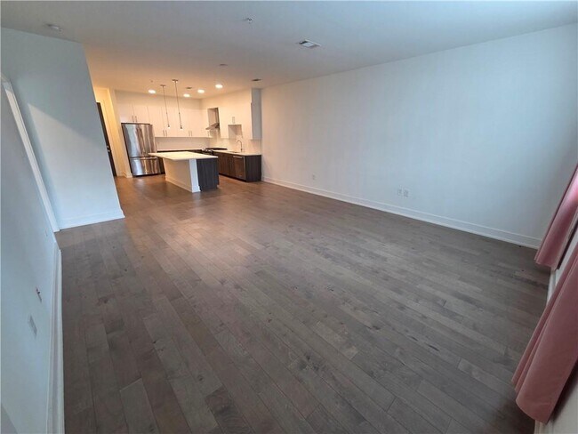 775 Juniper St NE Unit 415