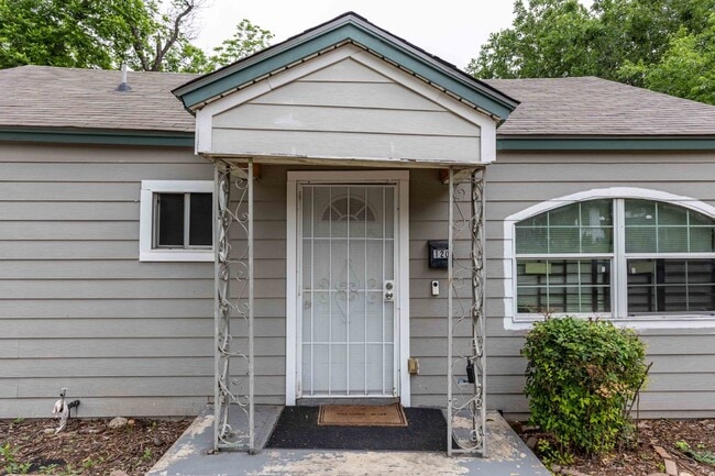 Photo - 120 Nelson Ave
