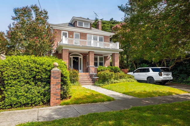 734 Shirley Ave