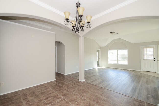 Photo - 2646 Leopard Ct