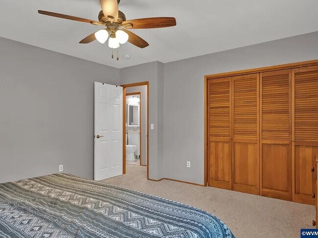Photo - 3230 NW Norwood Dr