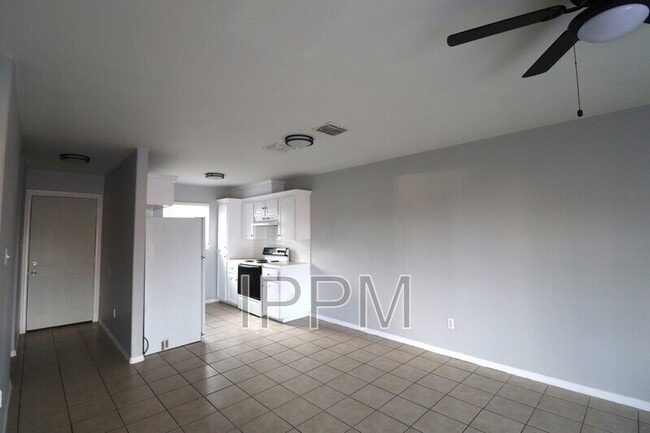 Photo - 809 S Michigan St Unit 4