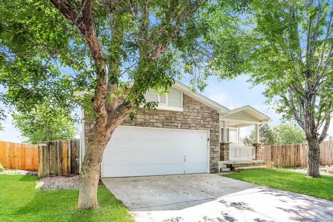 Photo - 2 WEEKS FREE RENT! PLUS FREE iPad or 55” TV IF MOVED IN BY 5/31! Charming 3bd/2ba Single-Level Ho...