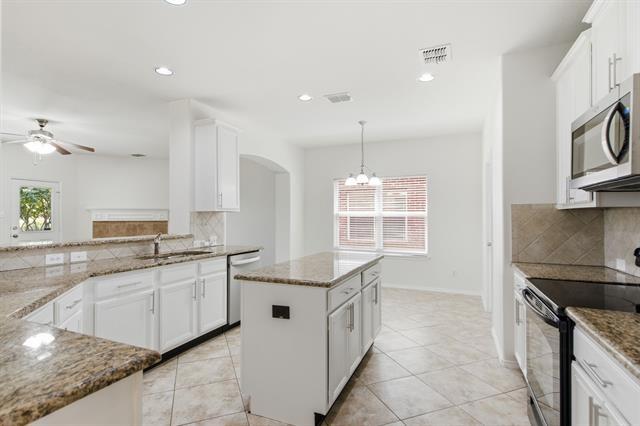 Photo - 15636 Gatehouse Dr