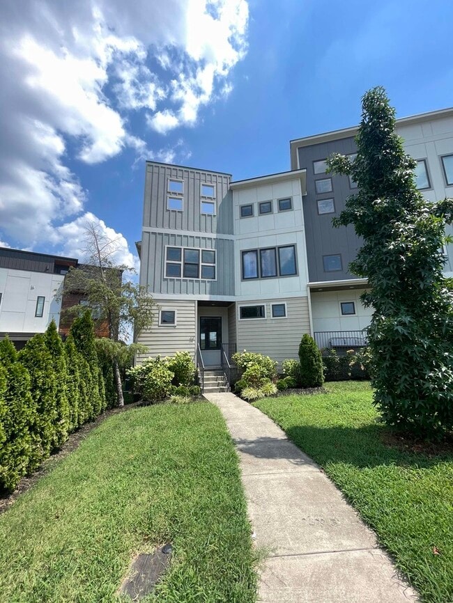 Building Photo - 114 9th Cir S Rental