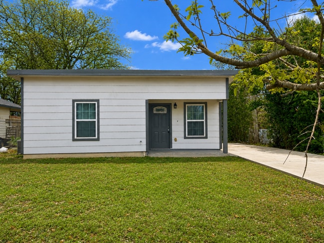 Building Photo - Move-In Special. 1 Month Free Rent with a 12-month lease