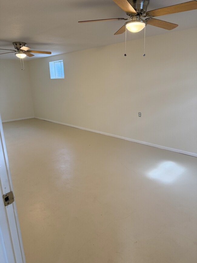 Photo - 214 W Kennedy Ave