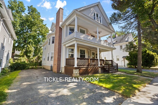 Photo - 15-17 Roosevelt St Unit 15 Roosevelt